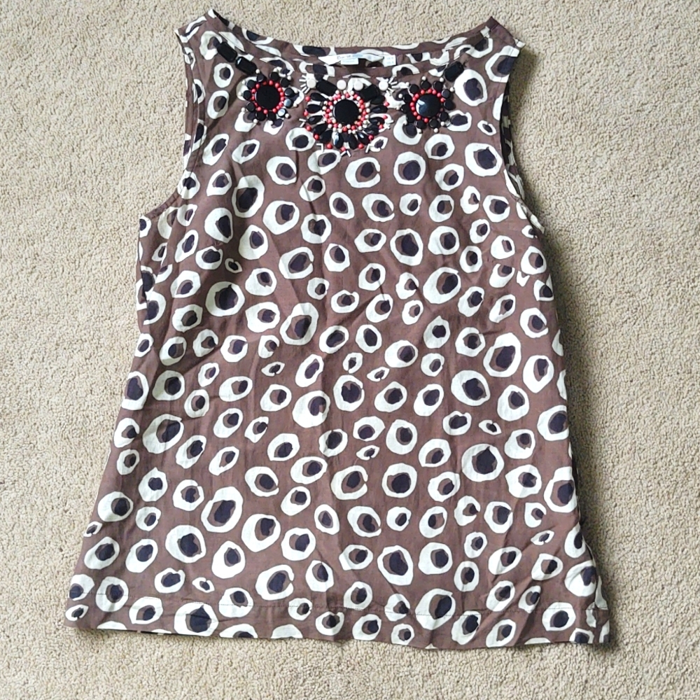 EUC Boden brown print sleeveless blouse with beaded accent at neck